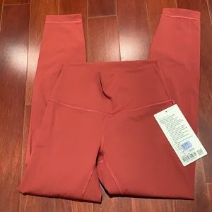 Lululemon wunder under